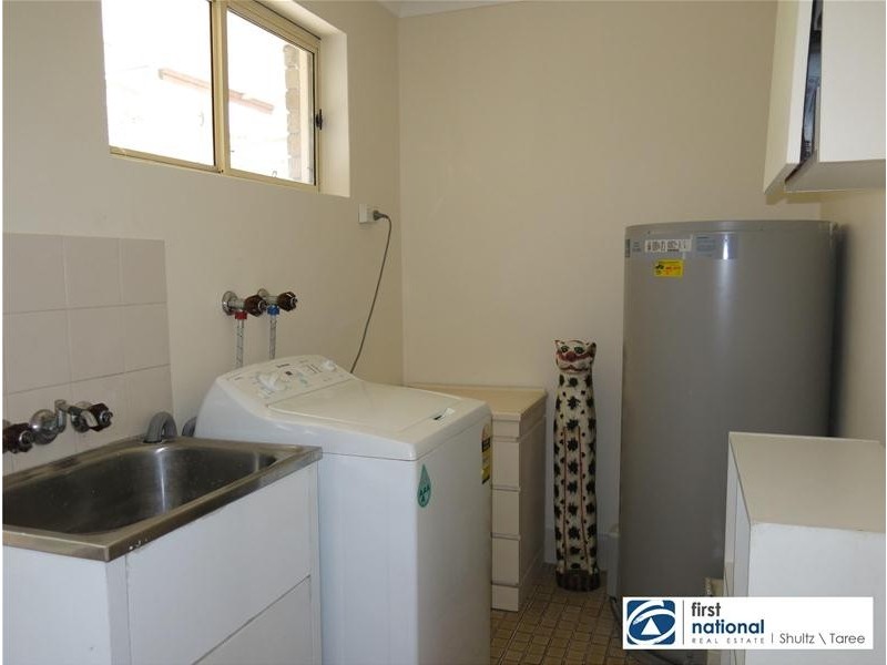 80 Kanangra Drive, Taree NSW 2430