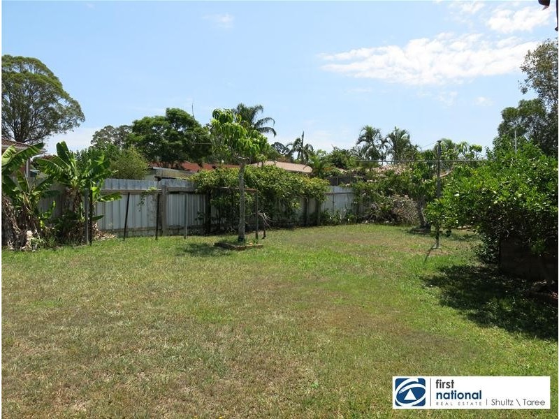 80 Kanangra Drive, Taree NSW 2430