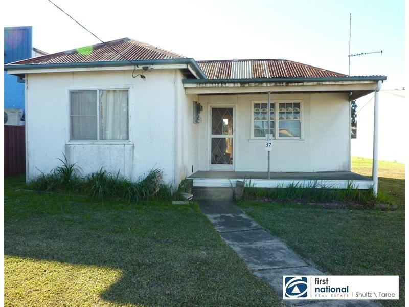 37 Muldoon Street, Taree NSW 2430