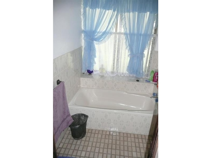 3 Narran Place, Taree NSW 2430