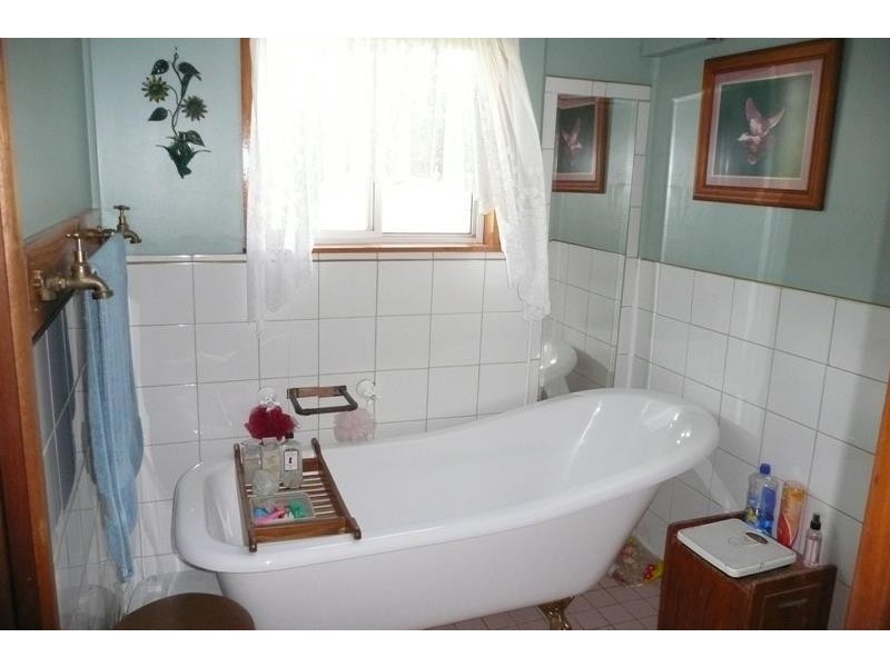 18 Winter Street, Tinonee NSW 2430