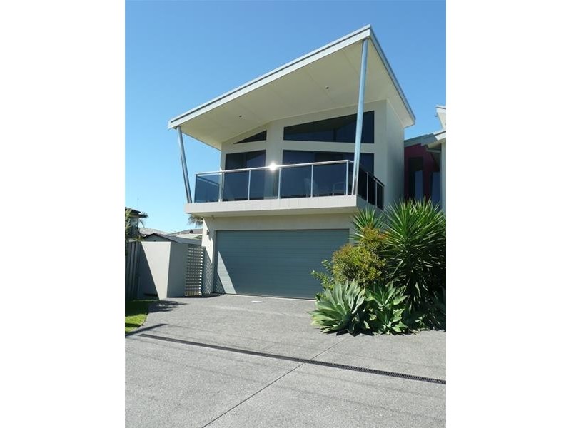 2/6 Ocean Drive, Wallabi Point NSW 2430