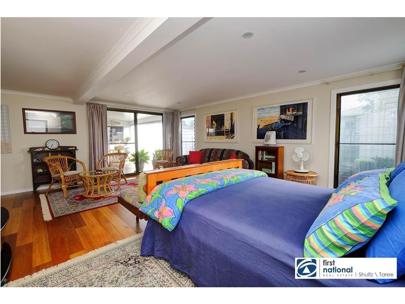 15 Manning Street, Manning Point NSW 2430