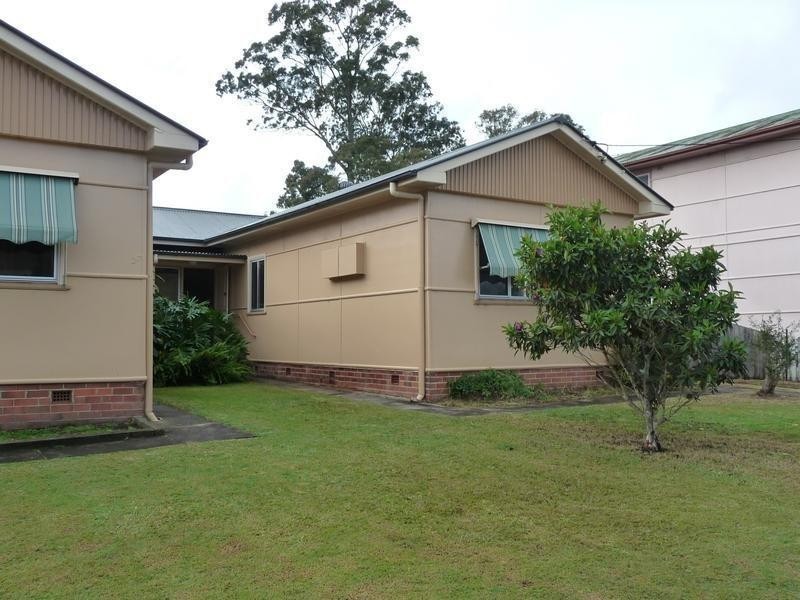 1/27 Railway Parade, Taree NSW 2430
