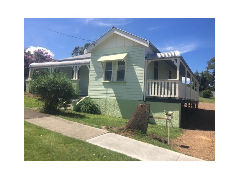 27 Commerce Street, Taree NSW 2430