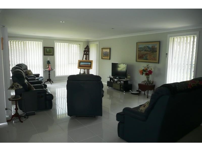 6 Railton Avenue, Taree NSW 2430