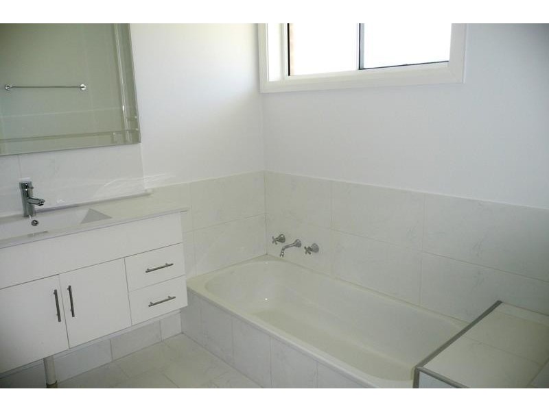 6 Railton Avenue, Taree NSW 2430