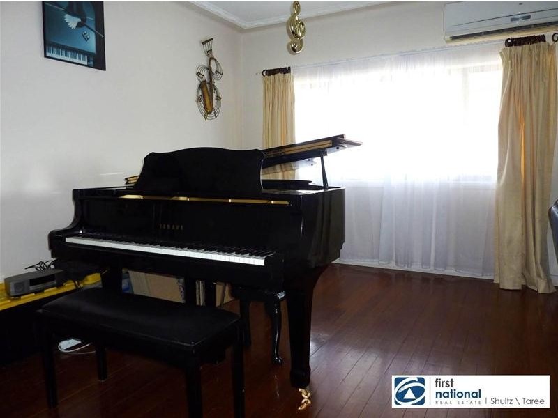 70 Flett Street, Taree NSW 2430