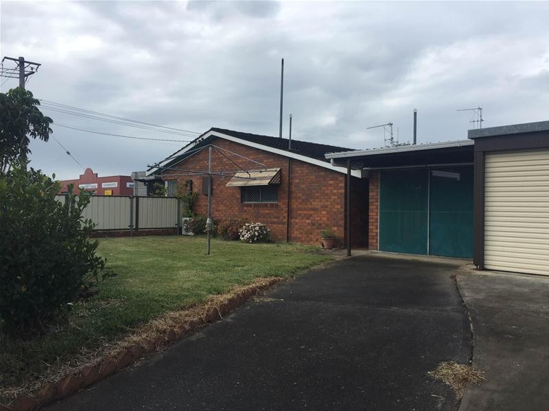 8b Commerce Street, Taree NSW 2430