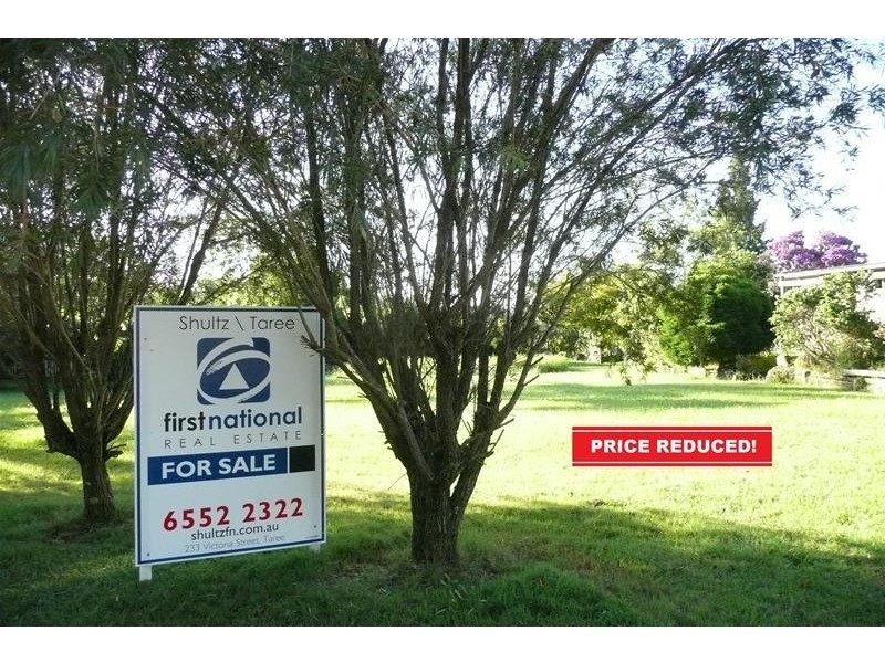 11 Hutchinson Street, Tinonee NSW 2430