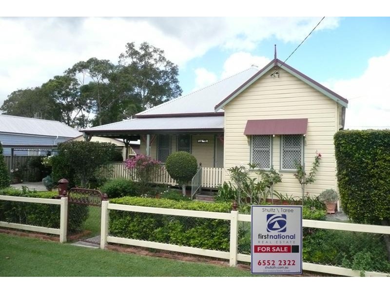 18 York Street, Taree NSW 2430