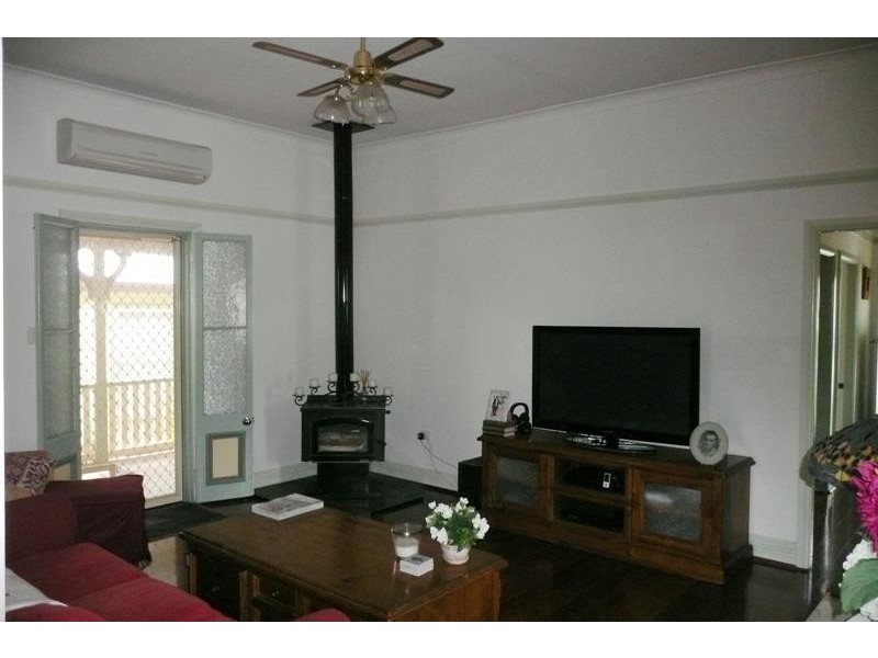 18 York Street, Taree NSW 2430