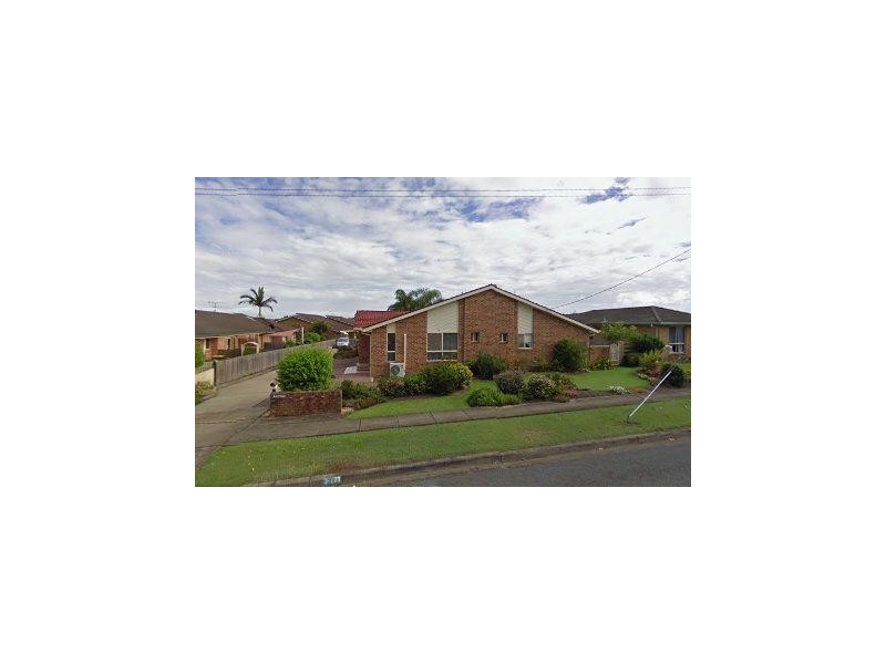 2/129 Edinburgh Drive, Taree NSW 2430