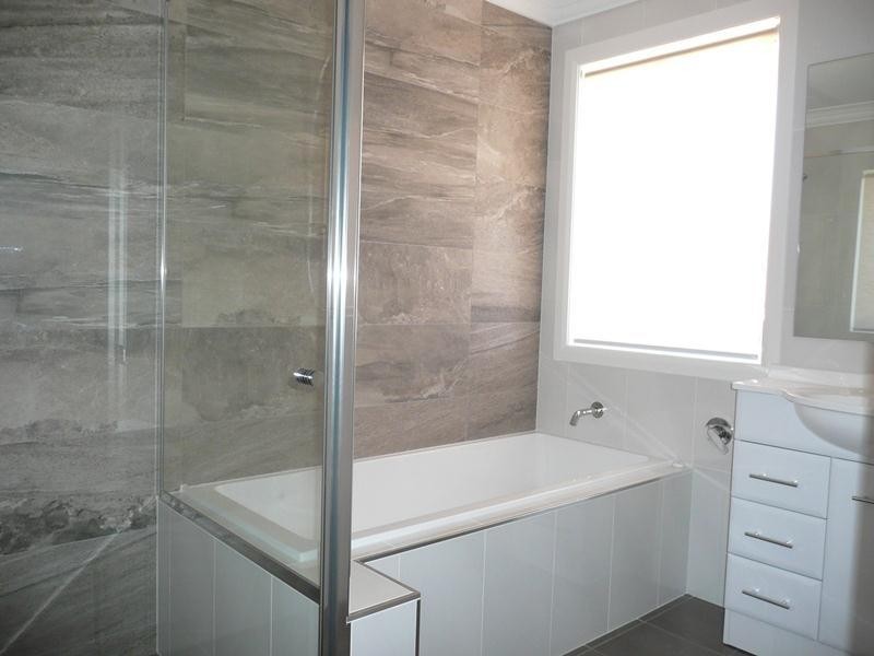 16 Duranbar Place, Taree NSW 2430