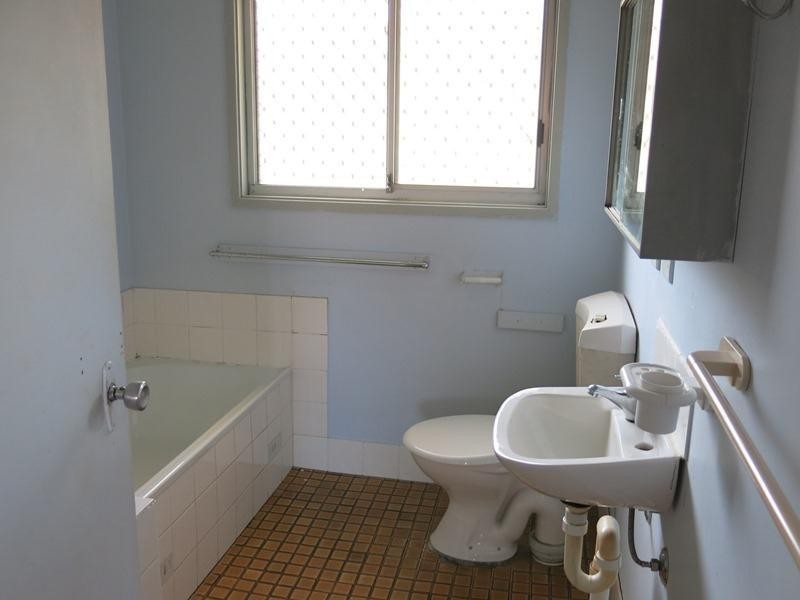 9 Hughes Street, Taree NSW 2430