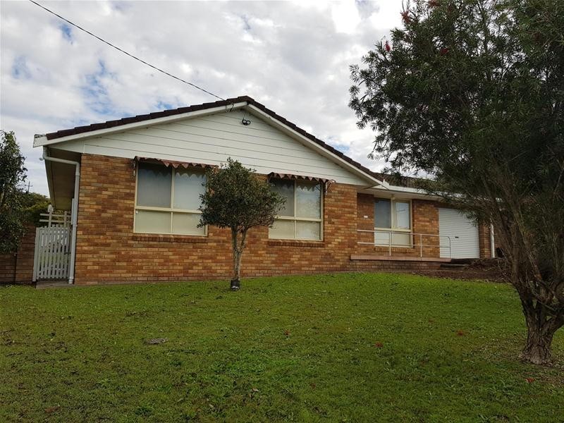 80 Kanangra Drive, Taree NSW 2430