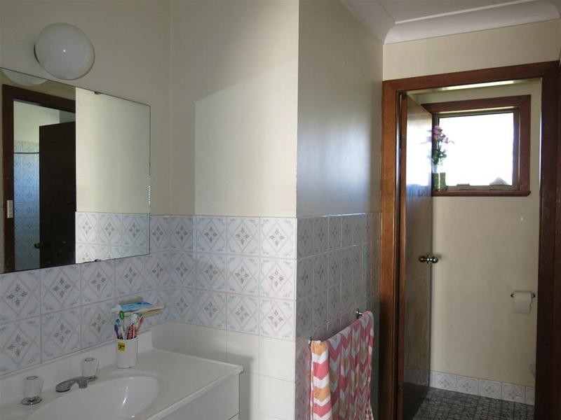 4 Nioka Place, Taree NSW 2430