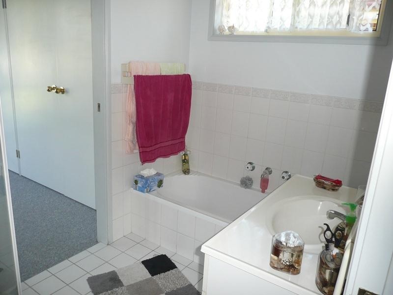 5 Rohini Place, Taree NSW 2430