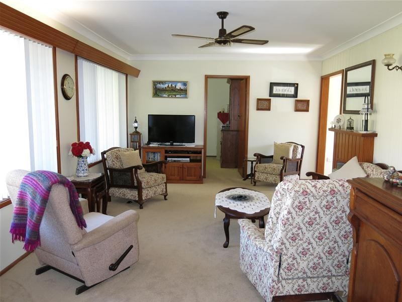 2 Toona Close, Taree NSW 2430