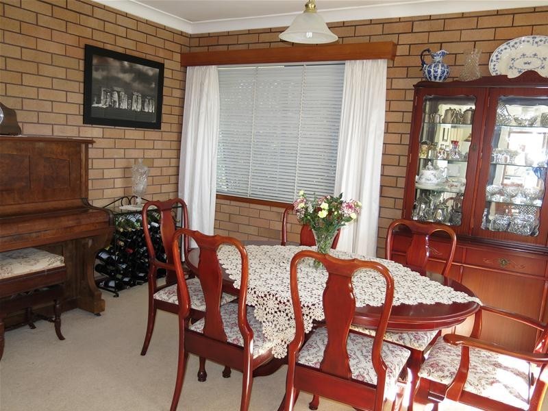 2 Toona Close, Taree NSW 2430