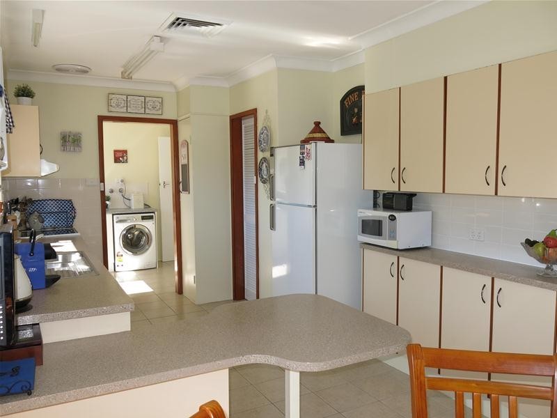 2 Toona Close, Taree NSW 2430