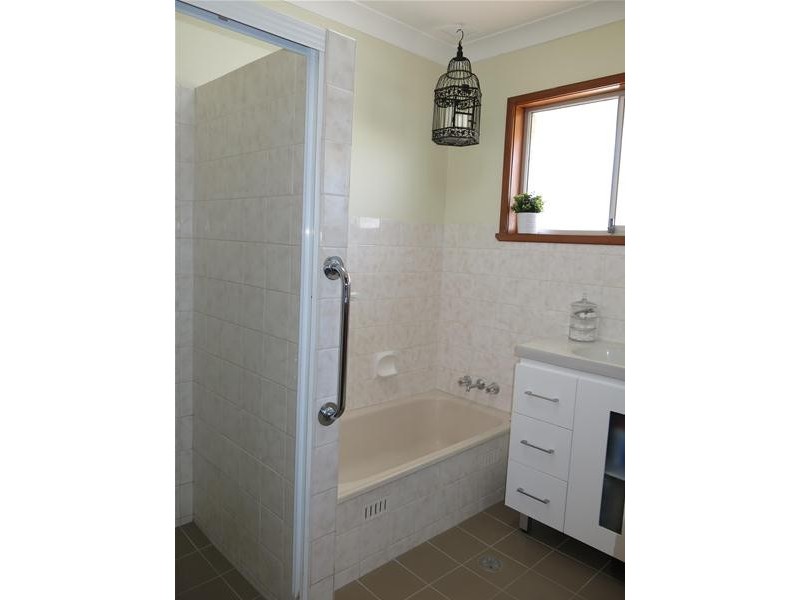 2 Toona Close, Taree NSW 2430