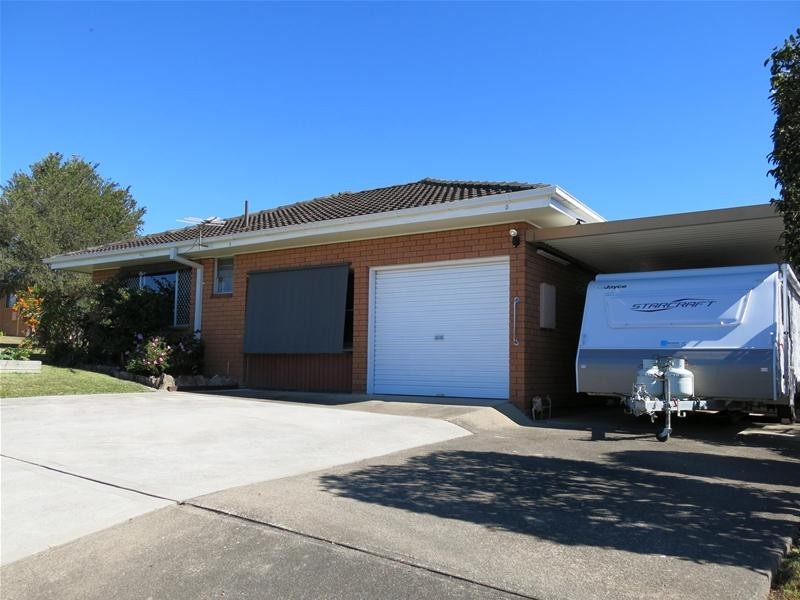 2 Toona Close, Taree NSW 2430