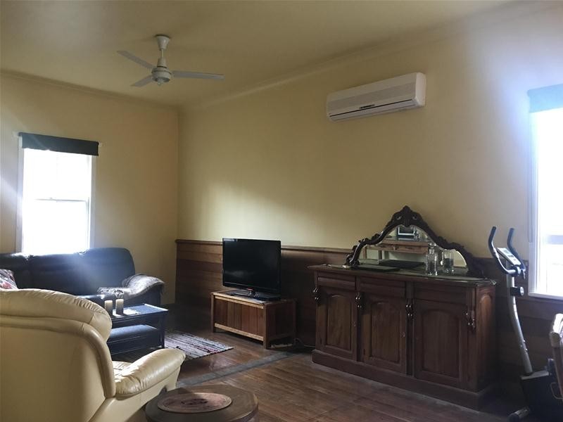 21 Queen Street, Wingham NSW 2429