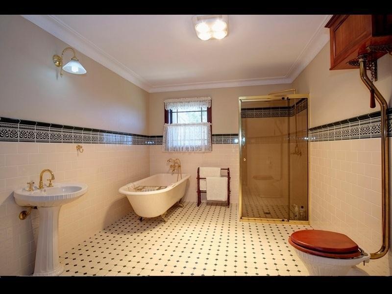 6 Kathryn Place, Taree NSW 2430