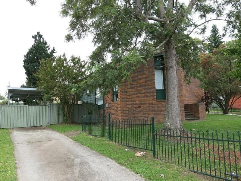 16 Valerie Street, Taree NSW 2430