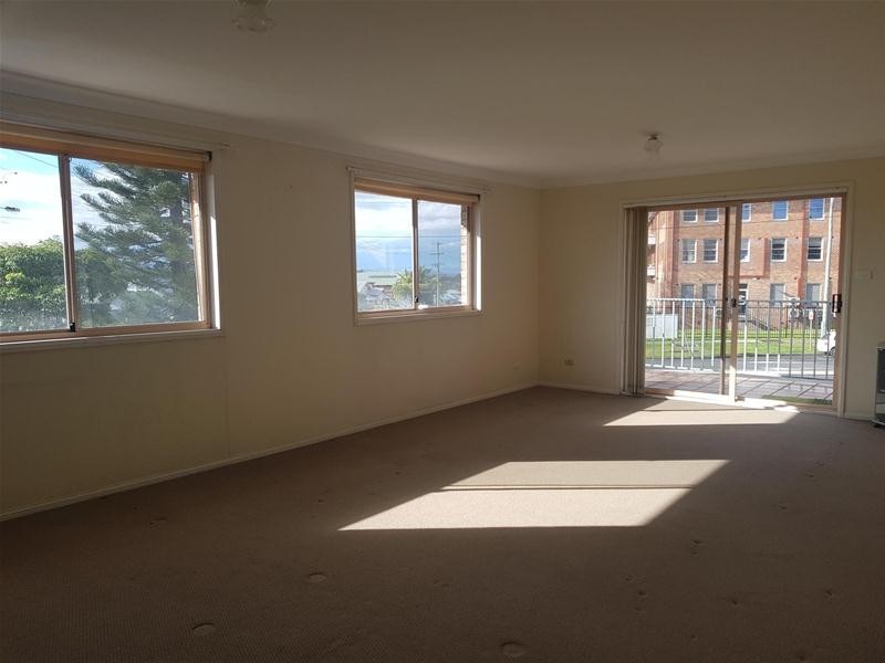 1/54 Commerce Street, Taree NSW 2430