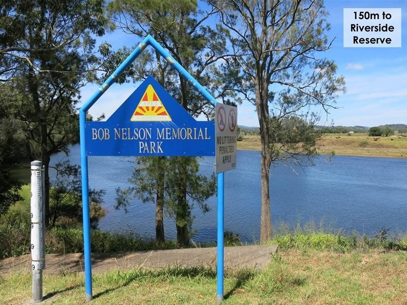 37 Bayview Crescent, Taree NSW 2430