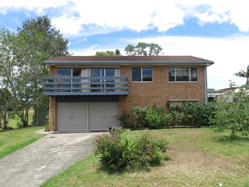37 Bayview Crescent, Taree NSW 2430