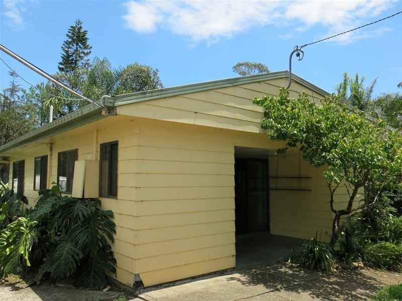 11 Railway Street, Melinga NSW 2430