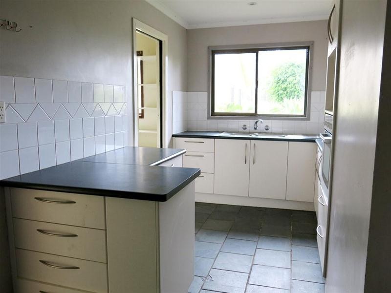 11 Railway Street, Melinga NSW 2430