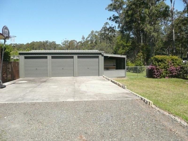 16 South Heron Road, Old Bar NSW 2430