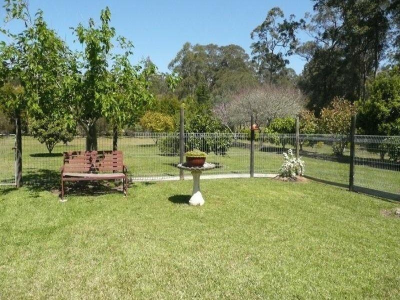 16 South Heron Road, Old Bar NSW 2430