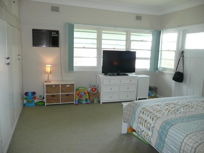 7 Hinten Crescent, Taree NSW 2430