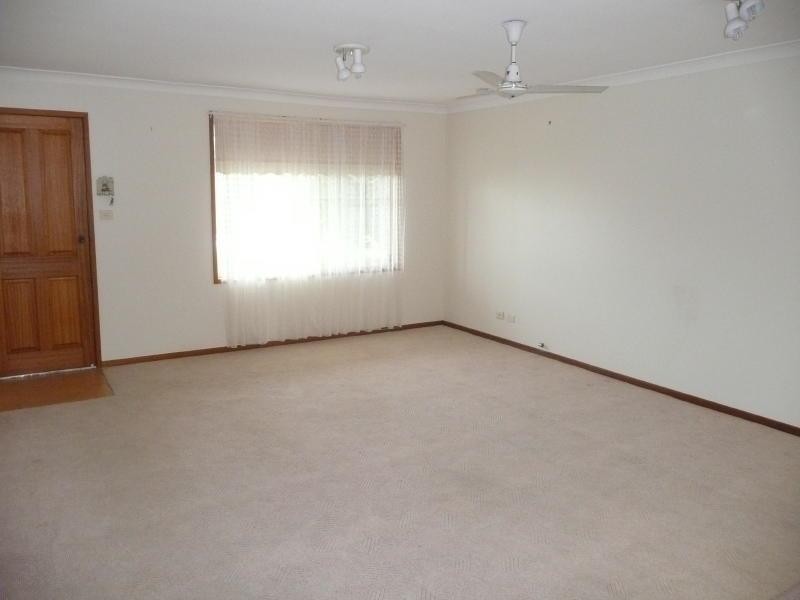 1/27 Carrabeen Drive, Old Bar NSW 2430