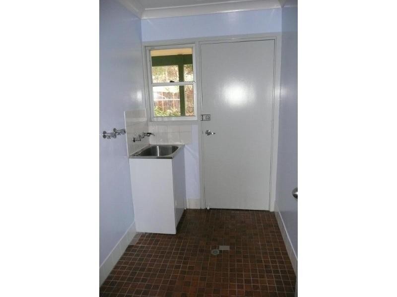 8 Hughes Street, Taree NSW 2430