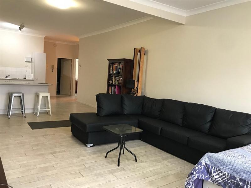 2/219-223 Victoria Street, Taree NSW 2430