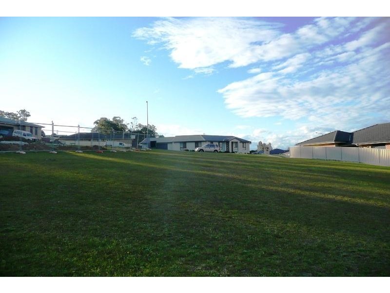 18 Rosedale Place, Tinonee NSW 2430