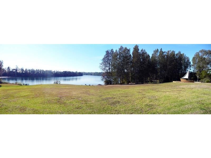 18 Rosedale Place, Tinonee NSW 2430