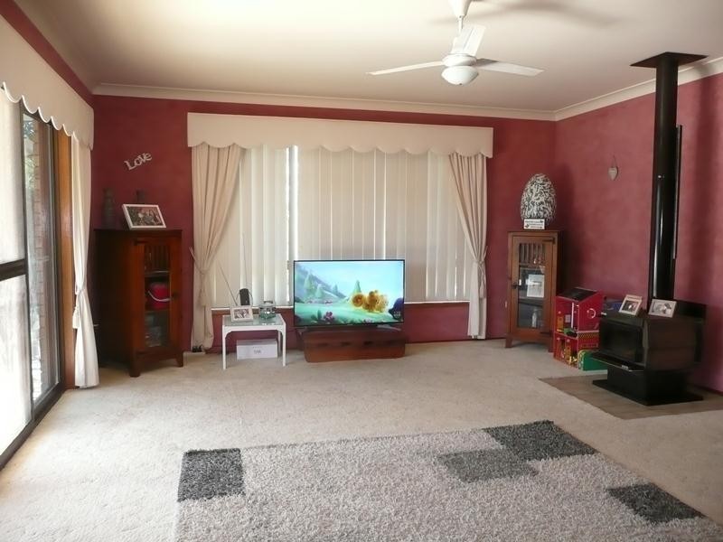 4 Caparra Close, Tinonee NSW 2430