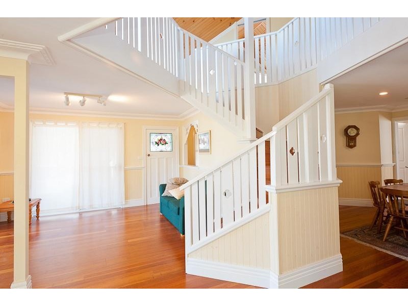 16a Crescent Avenue, Taree NSW 2430