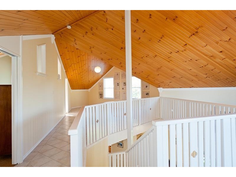 16a Crescent Avenue, Taree NSW 2430