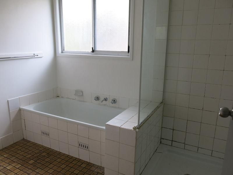 9 Deakin Crescent, Taree NSW 2430