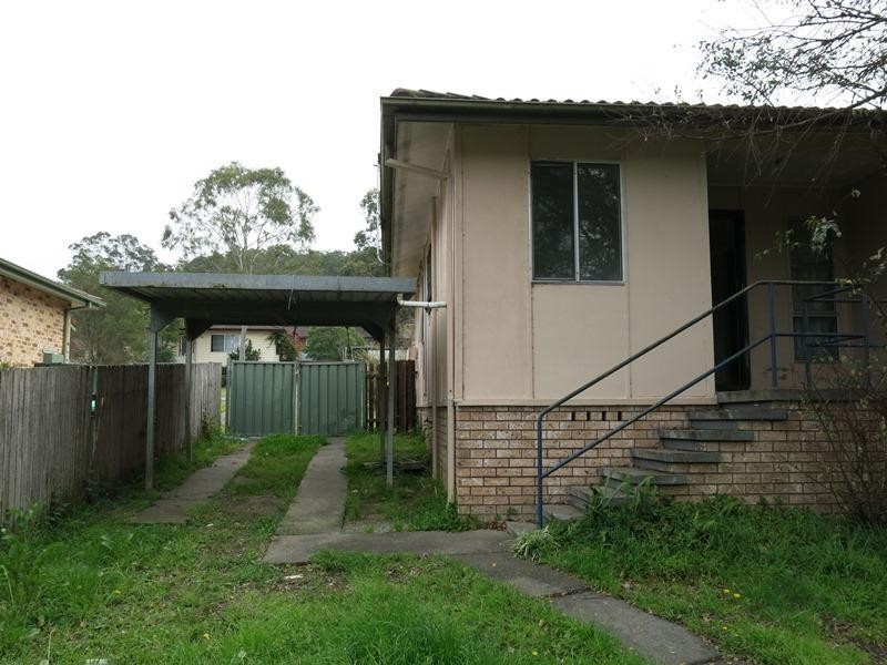 9 Deakin Crescent, Taree NSW 2430