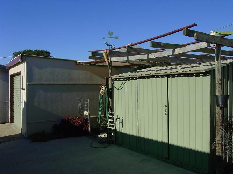 8 York Street, Taree NSW 2430