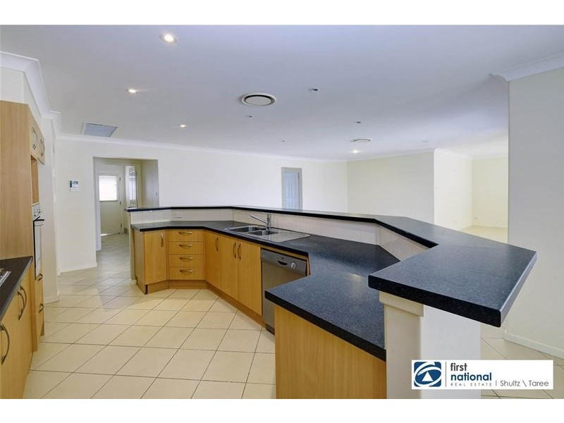 65 Petken Drive, Taree NSW 2430